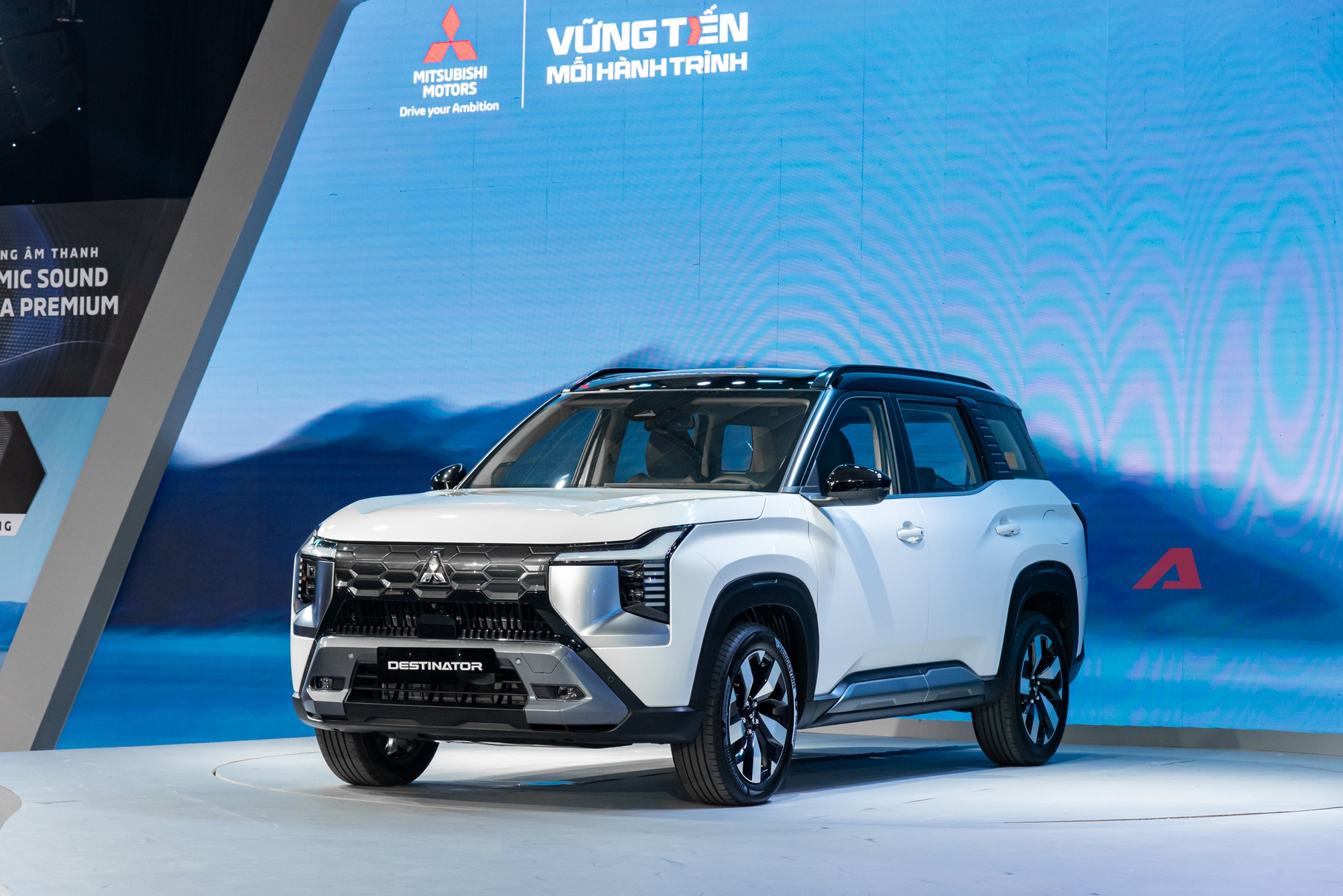 Cầm lái Mitsubishi Destinator: 6 bài sa hình ‘khét lẹt’ này biết luôn xe cầu trước 1.5L 7 chỗ thật sự sẽ thế nào!- Ảnh 32.