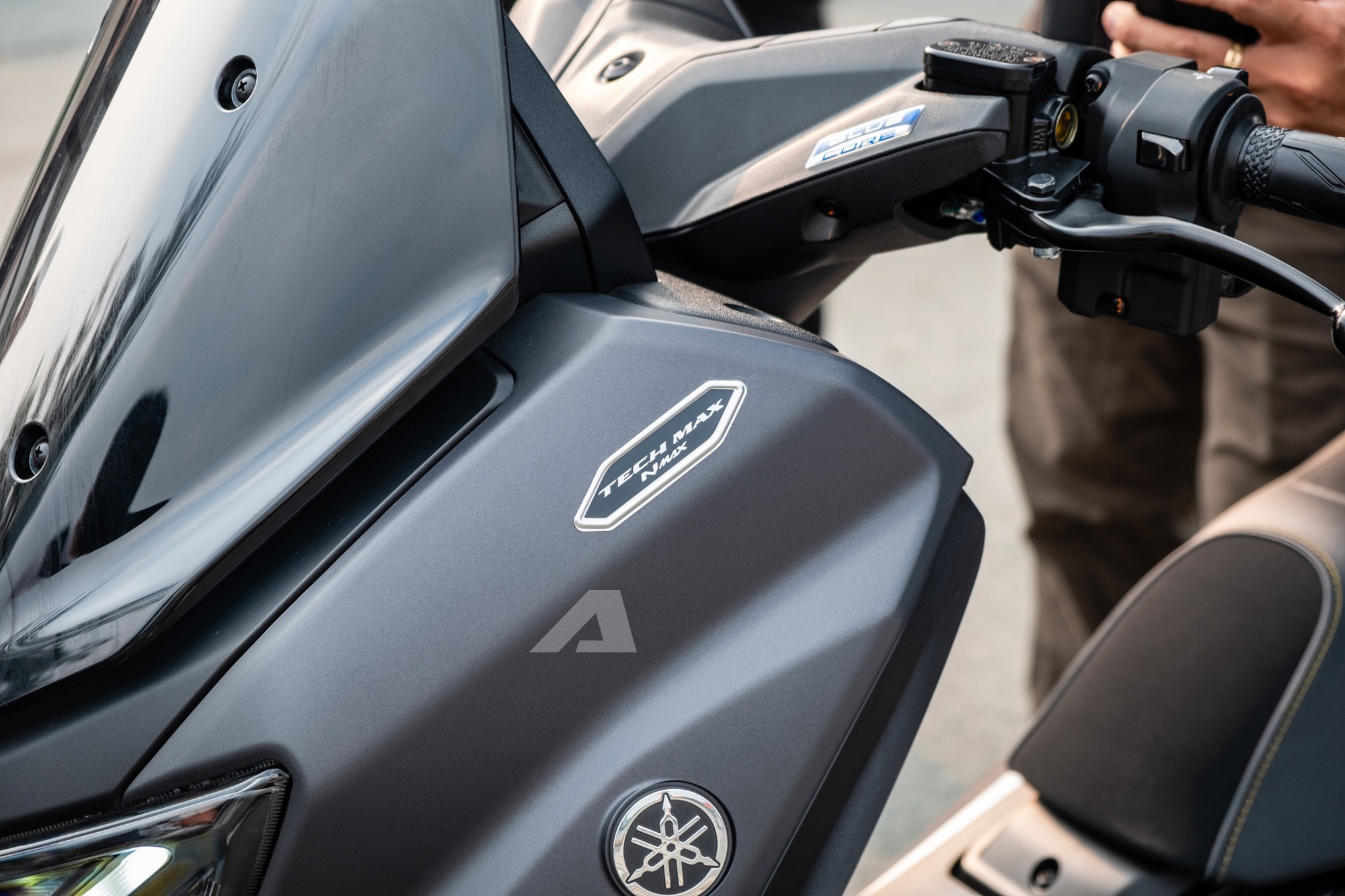 Yamaha NMAX 2025 ra mắt Việt Nam: Gi&aacute; từ 69 triệu đồng, hộp số điện tử 2 chế độ, c&oacute; thể thế chỗ PCX- Ảnh 11.