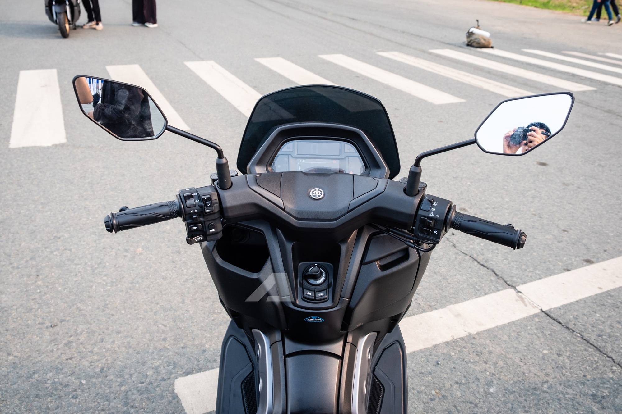 Yamaha NMAX 2025 ra mắt Việt Nam: Gi&aacute; từ 69 triệu đồng, hộp số điện tử 2 chế độ, c&oacute; thể thế chỗ PCX- Ảnh 15.