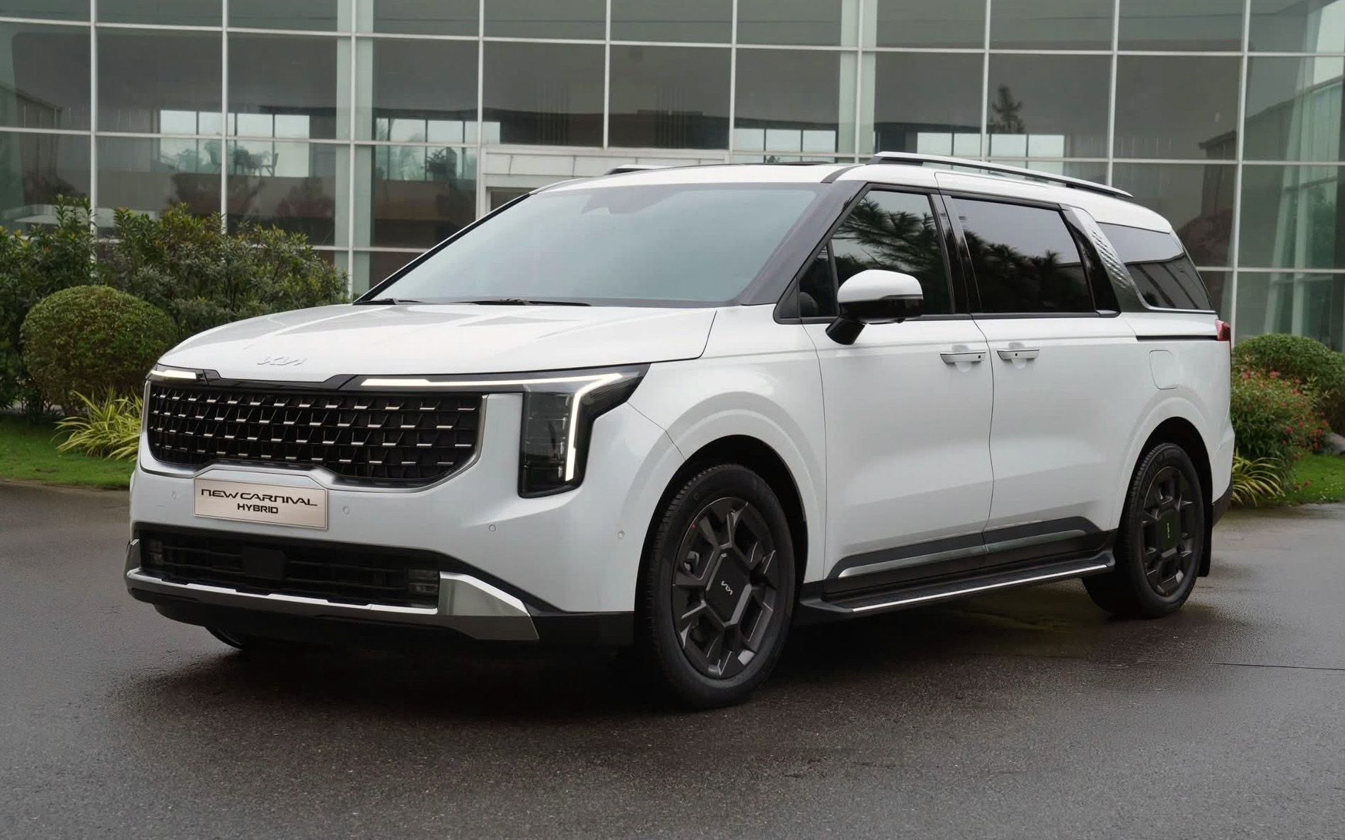 Loạt xe hybrid phổ th&ocirc;ng giảm gi&aacute; trước thềm giảm thuế từ th&aacute;ng sau tại Việt Nam: C&oacute; 'vua doanh số' ph&acirc;n kh&uacute;c giảm lăn b&aacute;nh hơn 150 triệu đồng- Ảnh 4.