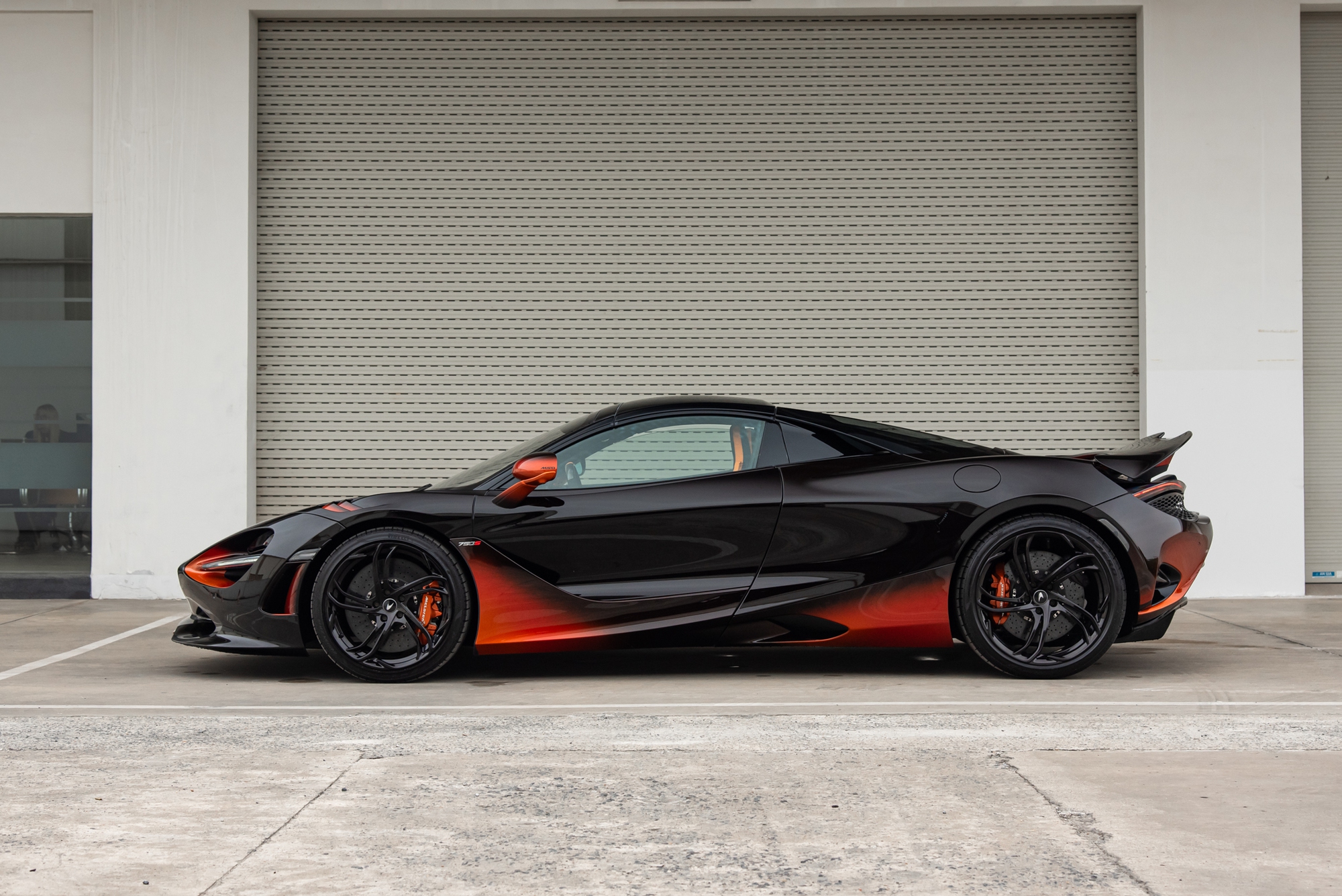 Đại gia Việt c&oacute; thể trở th&agrave;nh người duy nhất tr&ecirc;n thế giới sở hữu chiếc McLaren 750S n&agrave;y: Gần 25 tỷ, m&agrave;u sơn cực độc cần 260 giờ ho&agrave;n thiện- Ảnh 7.