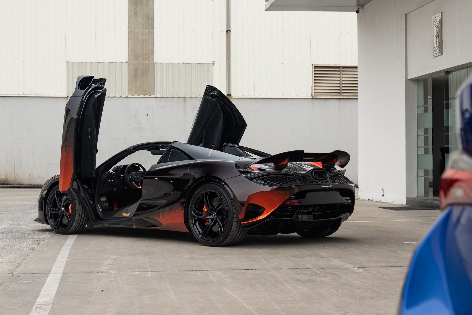 Đại gia Việt c&oacute; thể trở th&agrave;nh người duy nhất tr&ecirc;n thế giới sở hữu chiếc McLaren 750S n&agrave;y: Gần 25 tỷ, m&agrave;u sơn cực độc cần 260 giờ ho&agrave;n thiện- Ảnh 12.