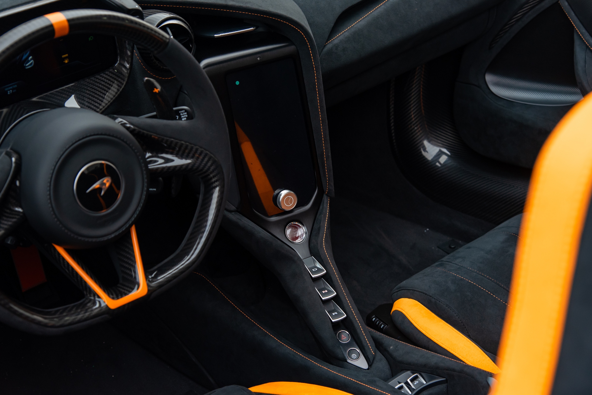 Đại gia Việt có thể trở thành người duy nhất trên thế giới sở hữu chiếc McLaren 750S này: Gần 25 tỷ, màu sơn cực độc cần 260 giờ hoàn thiện- Ảnh 19. Đại gia Việt có thể trở thành người duy nhất trên thế giới sở hữu chiếc McLaren 750S này: Gần 25 tỷ, màu sơn cực độc cần 260 giờ hoàn thiện- Ảnh 19.