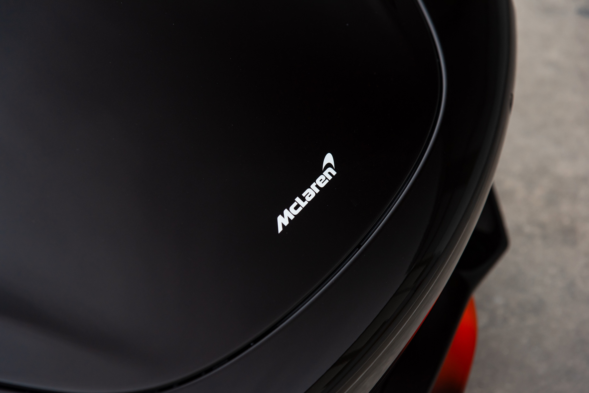 Đại gia Việt c&oacute; thể trở th&agrave;nh người duy nhất tr&ecirc;n thế giới sở hữu chiếc McLaren 750S n&agrave;y: Gần 25 tỷ, m&agrave;u sơn cực độc cần 260 giờ ho&agrave;n thiện- Ảnh 11.