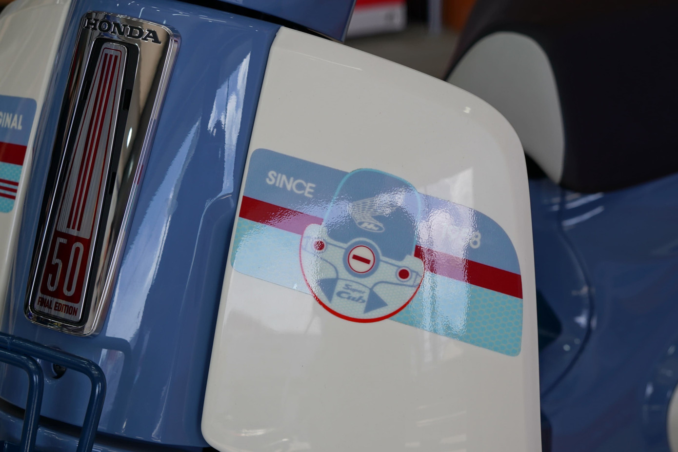 Bản độ &lsquo;nhẹ&rsquo; Honda Super Cub 50 Final Edition gi&aacute; tr&ecirc;n 100 triệu đồng- Ảnh 5.