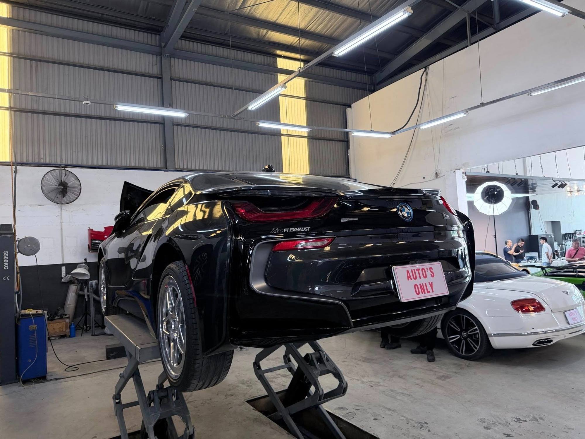 Cặp đ&ocirc;i xe điện, hybrid 'đốt' tiền sửa chữa của chủ xe tại Việt Nam: C&oacute; chiếc sửa hơn 1 tỷ đồng, lỗi từ cả phần cứng, phần mềm- Ảnh 4.