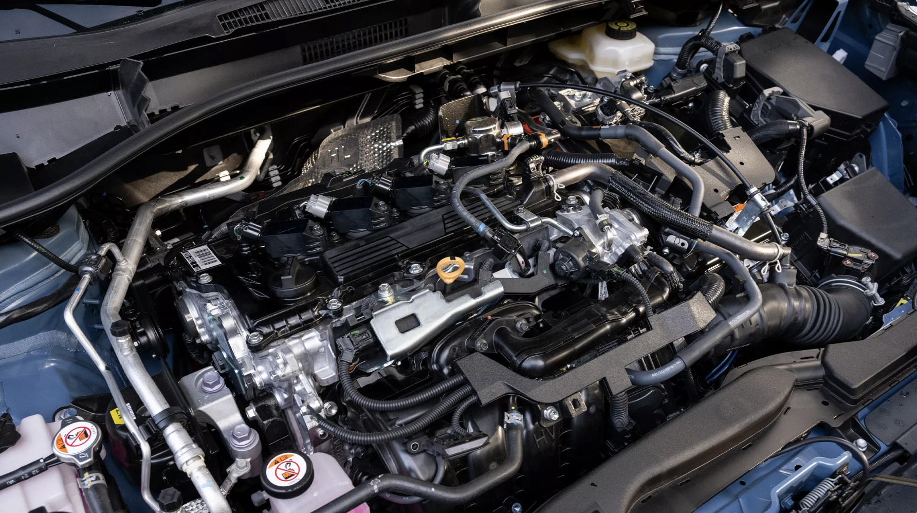 Chỉ v&igrave; 1 con ốc, hơn 55.000 chiếc Camry HEV v&agrave; Corolla Cross HEV bị triệu hồi: Liệu xe tại Việt Nam c&oacute; ảnh hưởng?- Ảnh 2.