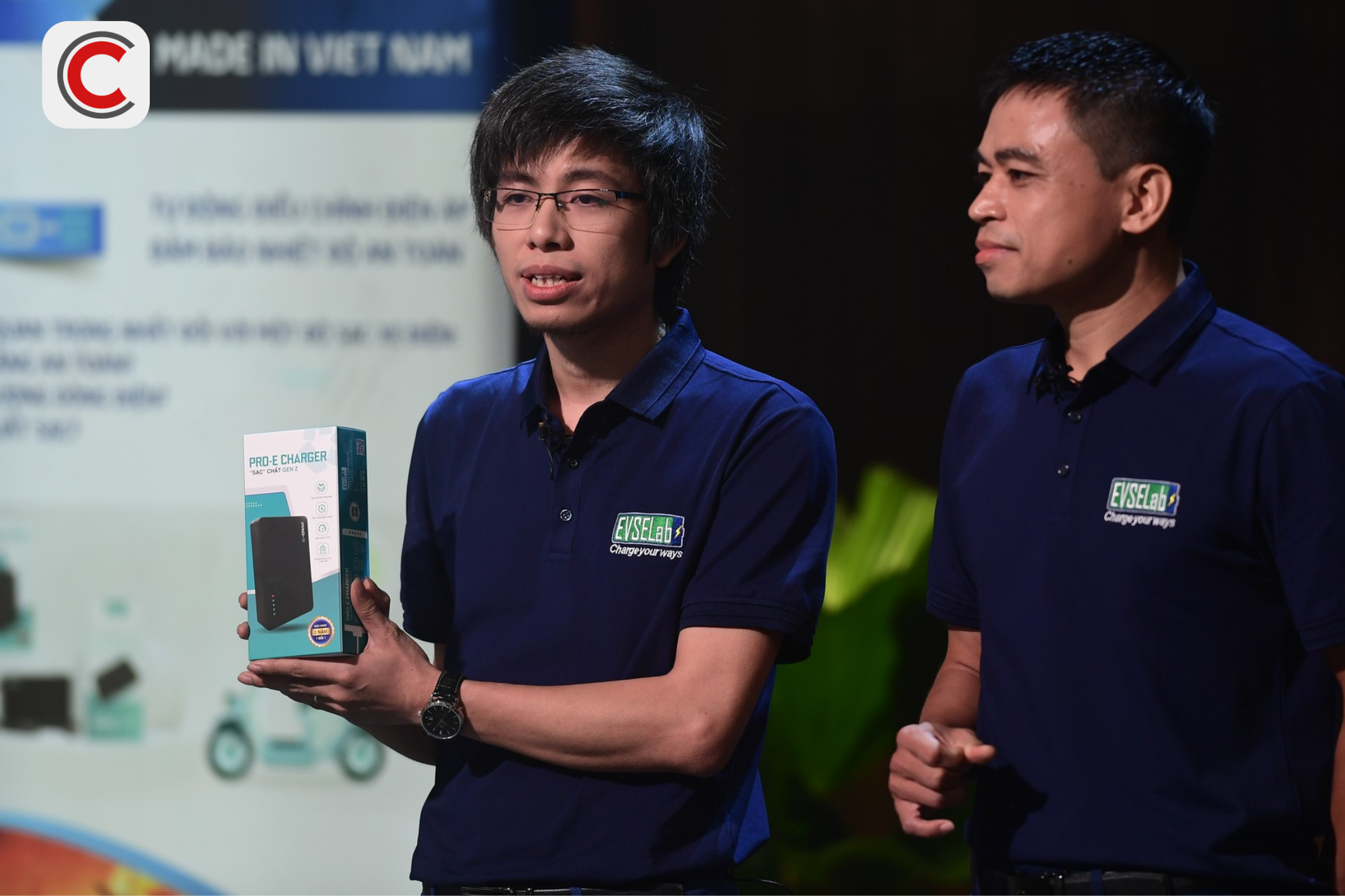 Từng tuy&ecirc;n bố sạc xe điện 