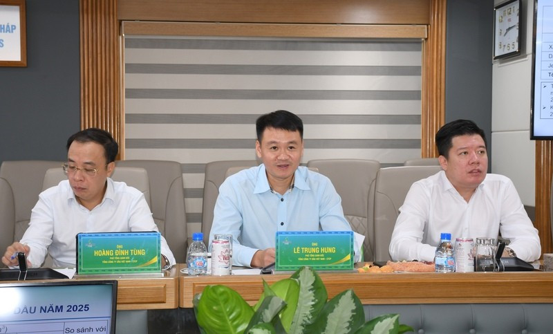 Tăng nguồn cung xăng dầu dịp Tết, gấp r&uacute;t chuyển sang E10- Ảnh 1.