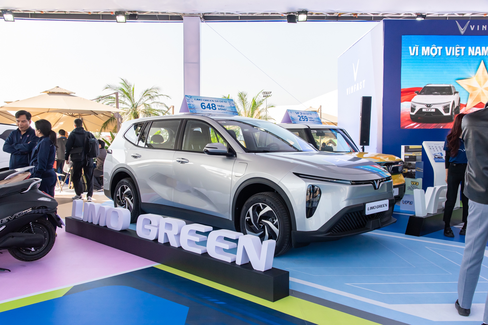 VinFast mang loạt xe hot đến trung tâm triển lãm lớn nhất Đông Nam Á: 10 ô tô, 12 xe máy, có mẫu tải điện đầu tiên thị trường- Ảnh 10. VinFast mang loạt xe hot đến trung tâm triển lãm lớn nhất Đông Nam Á: 10 ô tô, 12 xe máy, có mẫu tải điện đầu tiên thị trường- Ảnh 10.