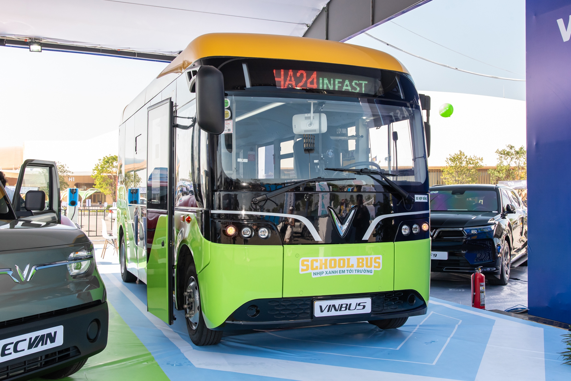 VinFast mang loạt xe hot đến trung tâm triển lãm lớn nhất Đông Nam Á: 10 ô tô, 12 xe máy, có mẫu tải điện đầu tiên thị trường- Ảnh 4. VinFast mang loạt xe hot đến trung tâm triển lãm lớn nhất Đông Nam Á: 10 ô tô, 12 xe máy, có mẫu tải điện đầu tiên thị trường- Ảnh 4.