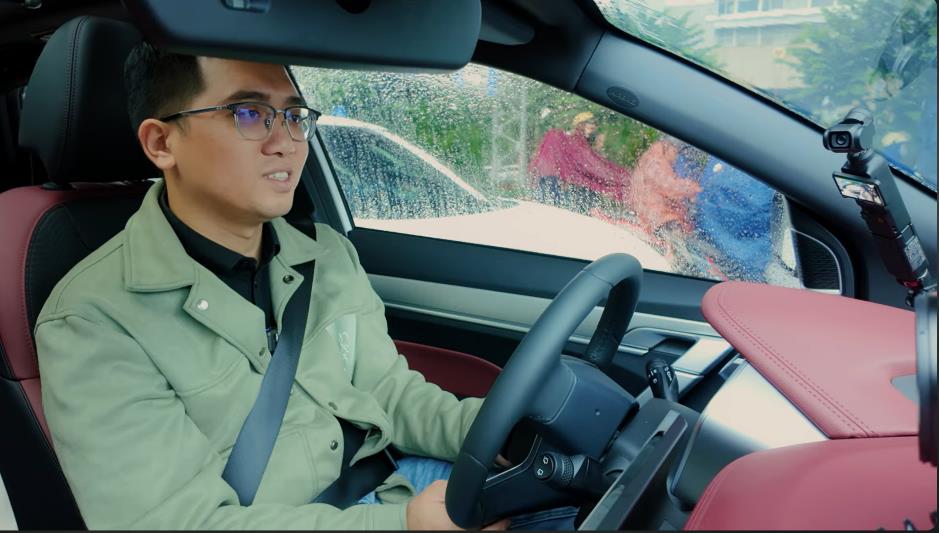 "Dân chuyên" phải công nhận: Geely Coolray là chiếc xe vượt tầm giá đáng mua nhất!- Ảnh 2. "Dân chuyên" phải công nhận: Geely Coolray là chiếc xe vượt tầm giá đáng mua nhất!- Ảnh 2.