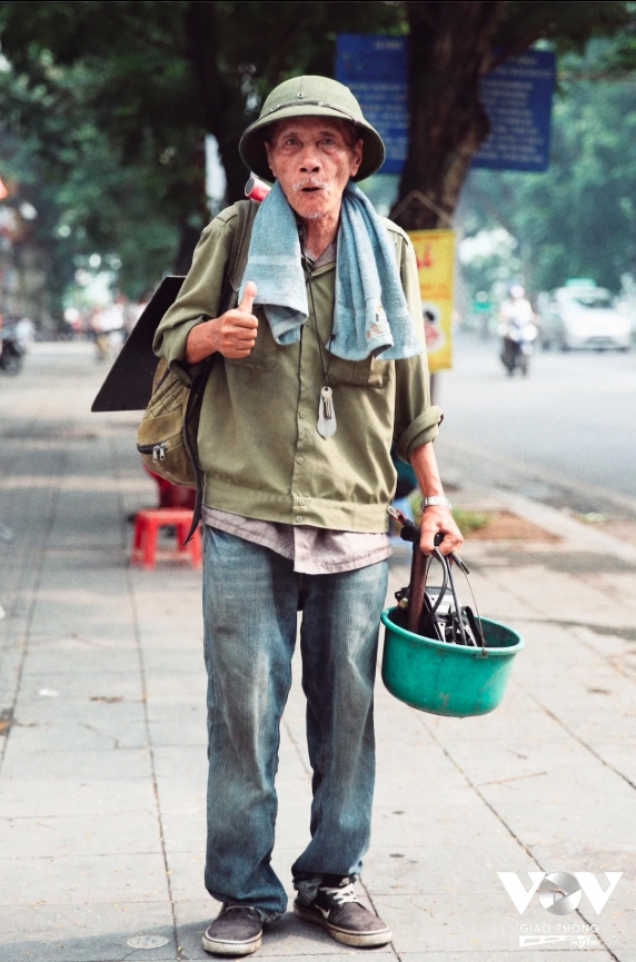 Nghề bơm v&aacute; xe đạp, xe m&aacute;y tr&ecirc;n phố ở H&agrave; Nội sắp biến mất?- Ảnh 5.