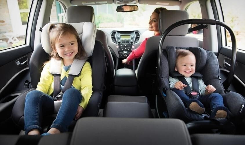 Năm 2026 số h&oacute;a bằng l&aacute;i xe, bắt buộc 'kh&aacute;m sức khỏe' &ocirc; t&ocirc; cũ- Ảnh 1.