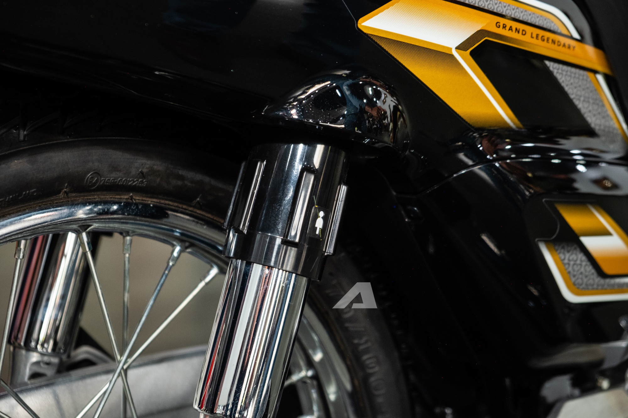 Honda Dream NCX 2026 đầu tiên về Việt Nam: Giá hơn 100 triệu đồng, ngang 2 chiếc SH- Ảnh 18. Honda Dream NCX 2026 đầu tiên về Việt Nam: Giá hơn 100 triệu đồng, ngang 2 chiếc SH- Ảnh 18.