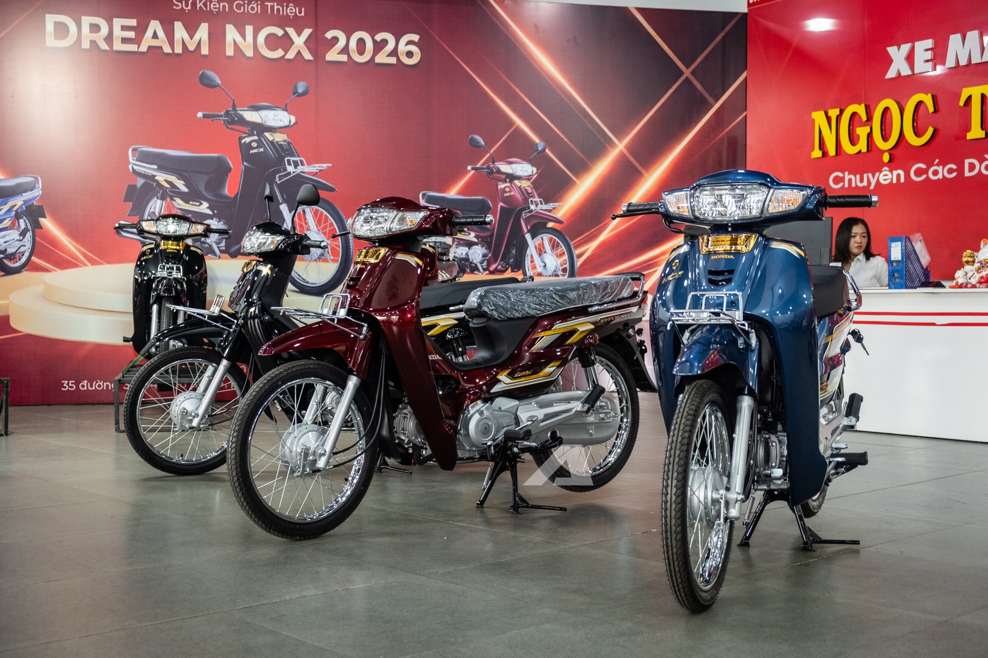 Honda Dream NCX 2026 đầu tiên về Việt Nam: Giá hơn 100 triệu đồng, ngang 2 chiếc SH- Ảnh 1. Honda Dream NCX 2026 đầu tiên về Việt Nam: Giá hơn 100 triệu đồng, ngang 2 chiếc SH- Ảnh 1.