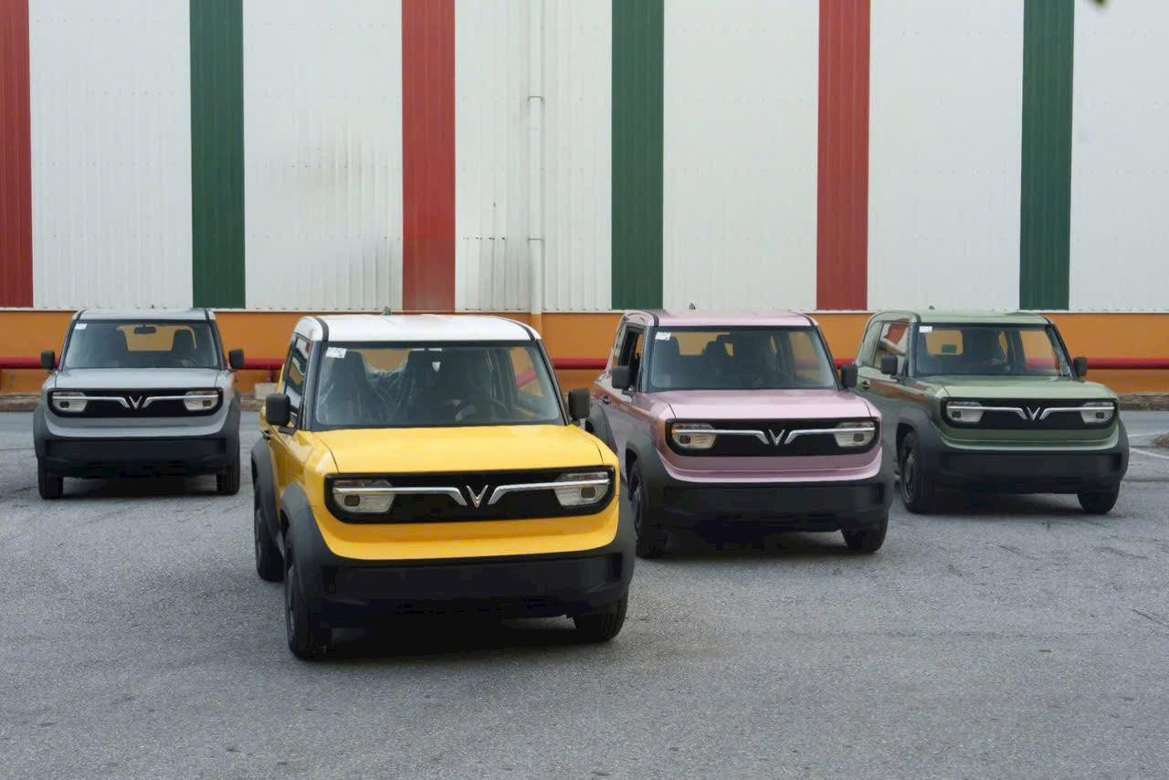 Rộ tin VinFast VF 3 sắp th&ecirc;m bản cao cấp: Gi&aacute; dự kiến 315 triệu đồng, th&ecirc;m gương điện, camera l&ugrave;i để chủ xe đỡ phải độ- Ảnh 6.