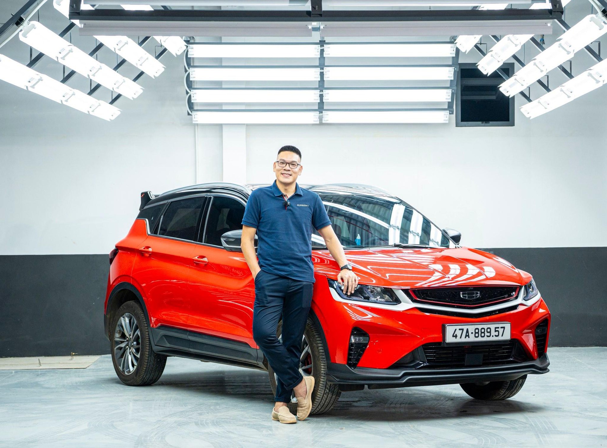 Geely Coolray đầu tiên tại Buôn Mê Thuột: Chủ xe chấm điểm tuyệt đối - "0 điểm chê" sau 10.000km lăn bánh- Ảnh 1. Geely Coolray đầu tiên tại Buôn Mê Thuột: Chủ xe chấm điểm tuyệt đối - "0 điểm chê" sau 10.000km lăn bánh- Ảnh 1.