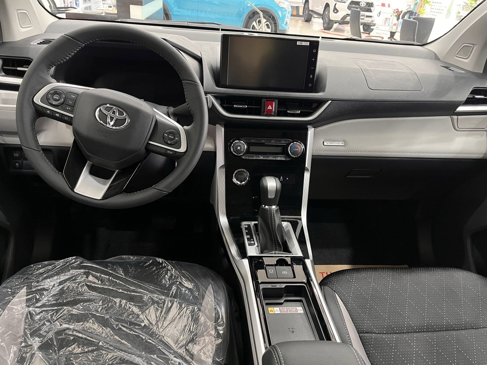 Toyota Veloz Cross giảm tới 75 triệu đồng, giá thực tế thấp hơn cả CUV hạng A- Ảnh 3.