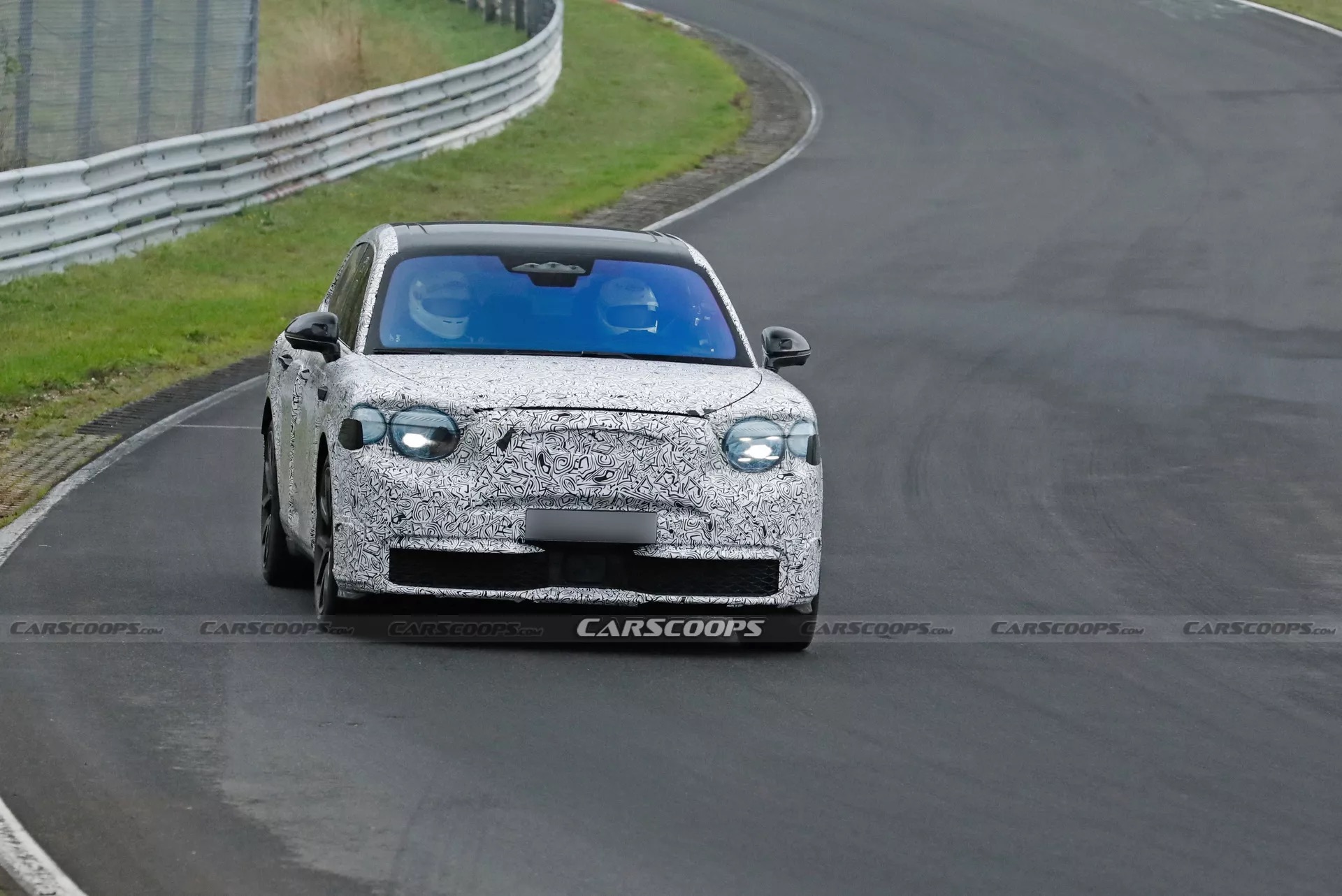 Bentley sắp có xe SUV nhỏ hơn Bentayga: Động cơ thuần điện, nội thất không 'đu trend' màn hình lớn- Ảnh 2. Bentley sắp có xe SUV nhỏ hơn Bentayga: Động cơ thuần điện, nội thất không 'đu trend' màn hình lớn- Ảnh 2.