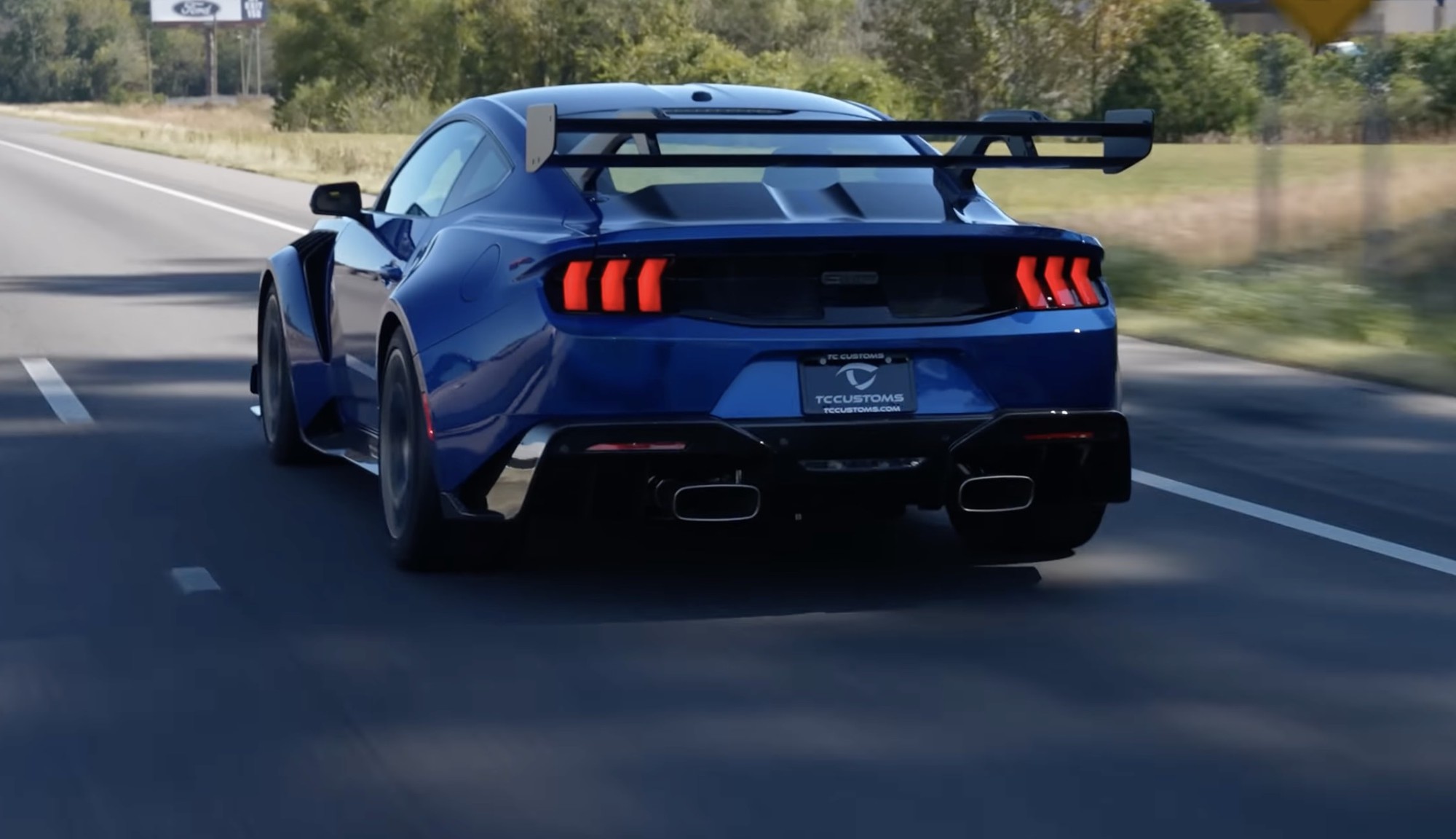 Mua xe về nhưng phải chờ 30 ngày mới nên cầm lái: Lời khuyên kỳ lạ của Ford dành cho các chủ nhân khi mua xe này- Ảnh 6. Mua xe về nhưng phải chờ 30 ngày mới nên cầm lái: Lời khuyên kỳ lạ của Ford dành cho các chủ nhân khi mua xe này- Ảnh 6.