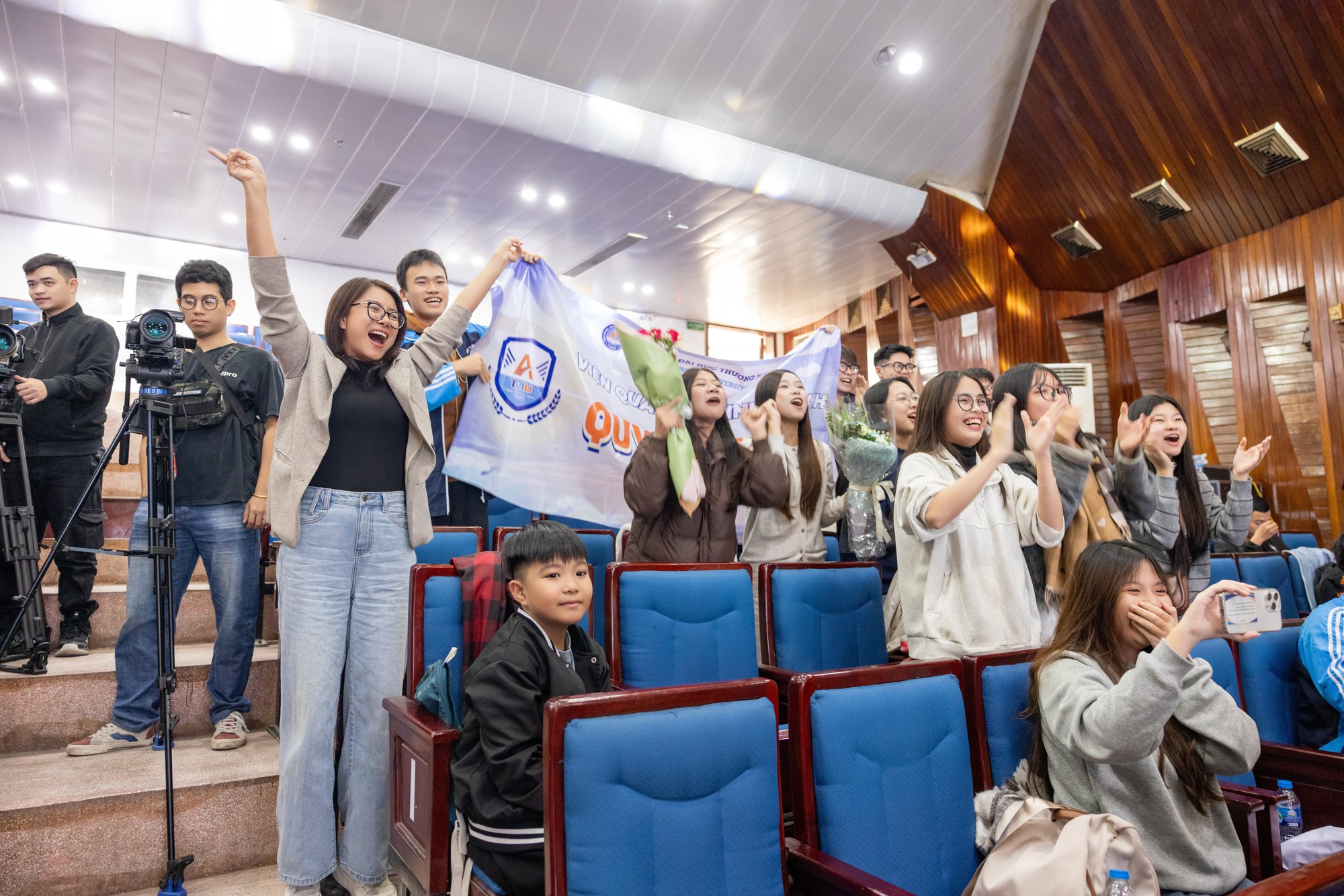 "Đáng sợ không phải công nghệ mới, mà là cách nghĩ cũ": Giới trẻ Hà Nội đặt lại vấn đề về tư duy đối với xe điện- Ảnh 9.