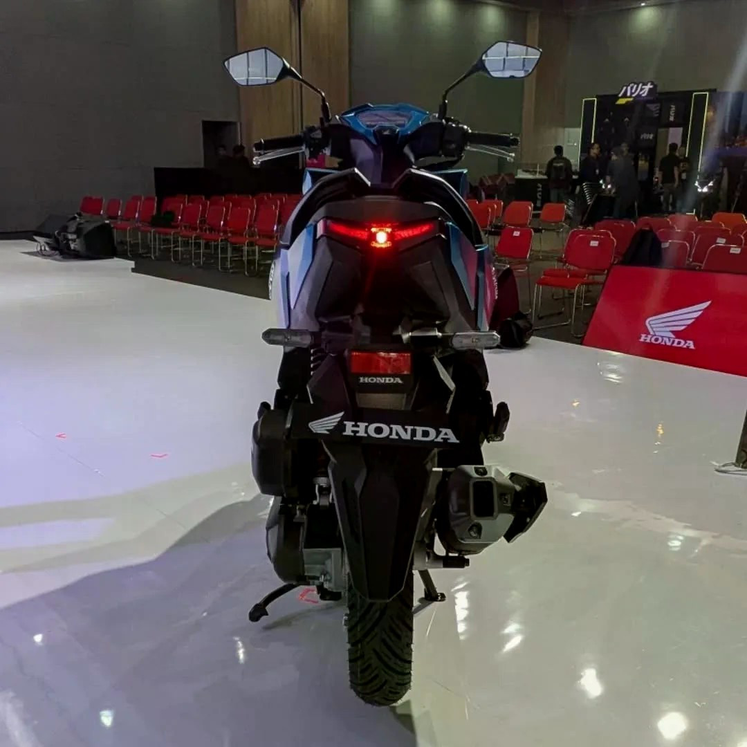 Honda Vario 125 đời mới có thêm phiên bản phong cách đường phố- Ảnh 4.