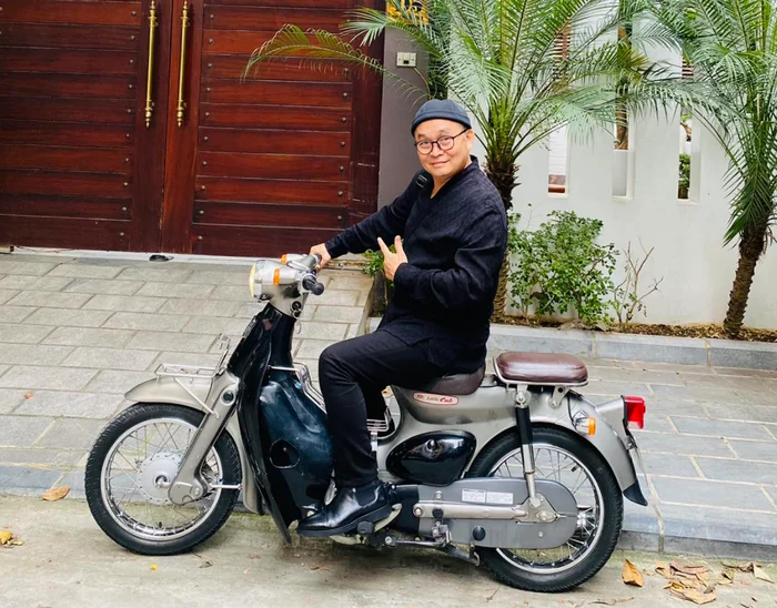 Chiếc xe gây sốt của “Vua hài đất Bắc” Xuân Hinh- Ảnh 1.