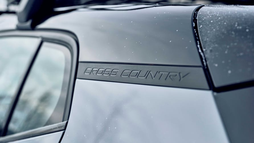 Volvo EX30 Cross Country ra mắt: Chạy 427km/sạc, nhiều đồ chơi cho nhà giàu thích offroad- Ảnh 8.