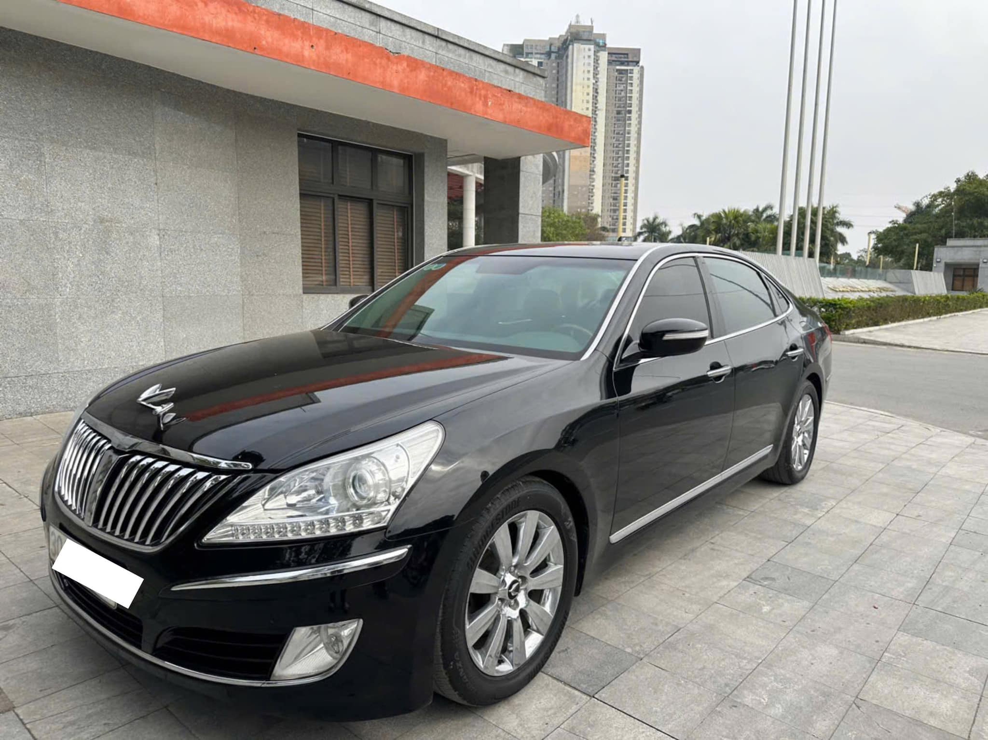 Xe sang Hyundai từng cạnh tranh 7-Series, S-Class rao bán chưa đến 700 triệu đồng sau 14 năm: Dùng máy V8, người bán vẫn khẳng định 'tiêu hao ít nhiên liệu'- Ảnh 2.