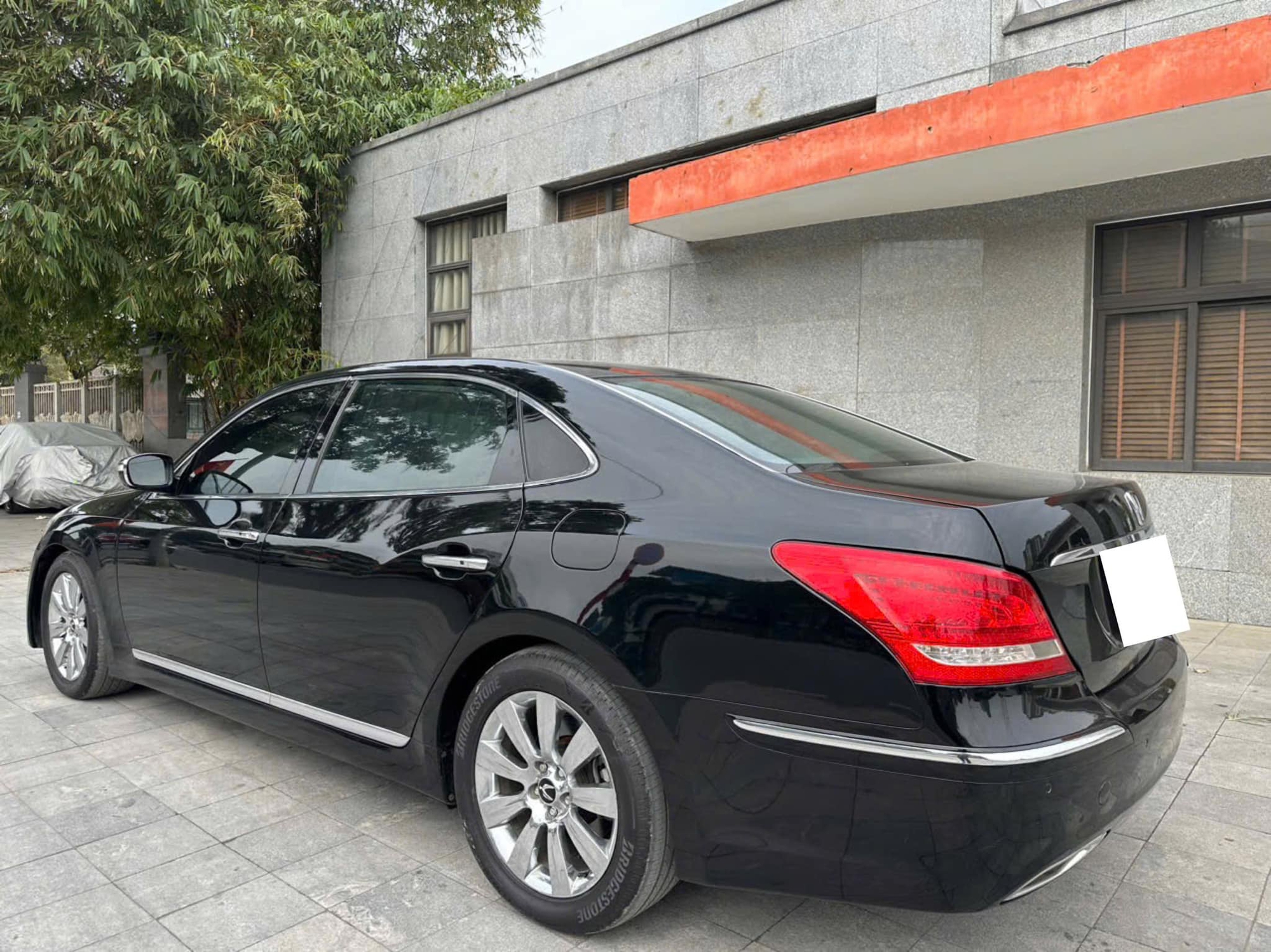 Xe sang Hyundai từng cạnh tranh 7-Series, S-Class rao bán chưa đến 700 triệu đồng sau 14 năm: Dùng máy V8, người bán vẫn khẳng định 'tiêu hao ít nhiên liệu'- Ảnh 6.