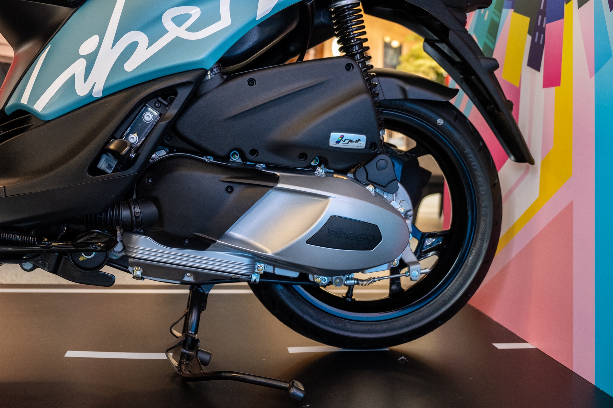 Piaggio Liberty 2025 ra mắt Việt Nam: Gi&aacute; từ 57,5 triệu, d&aacute;ng nam t&iacute;nh hơn, đấu Honda SH Mode- Ảnh 14.