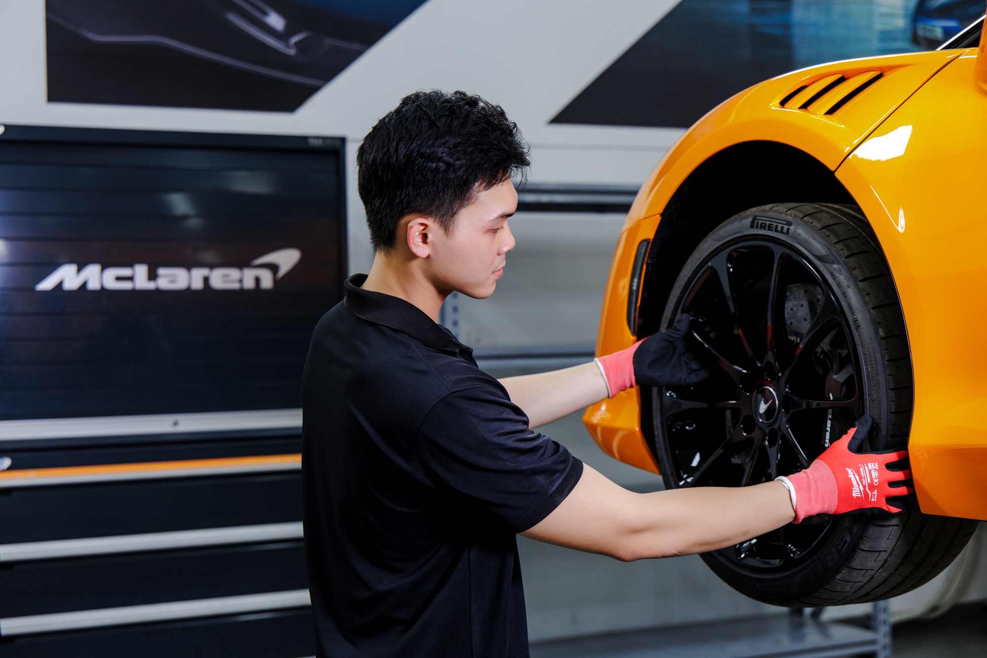 McLaren Hồ Chí Minh mở xưởng bảo dưỡng tại Campuchia, ca phức tạp có thể mang về Việt Nam xử lý- Ảnh 5.