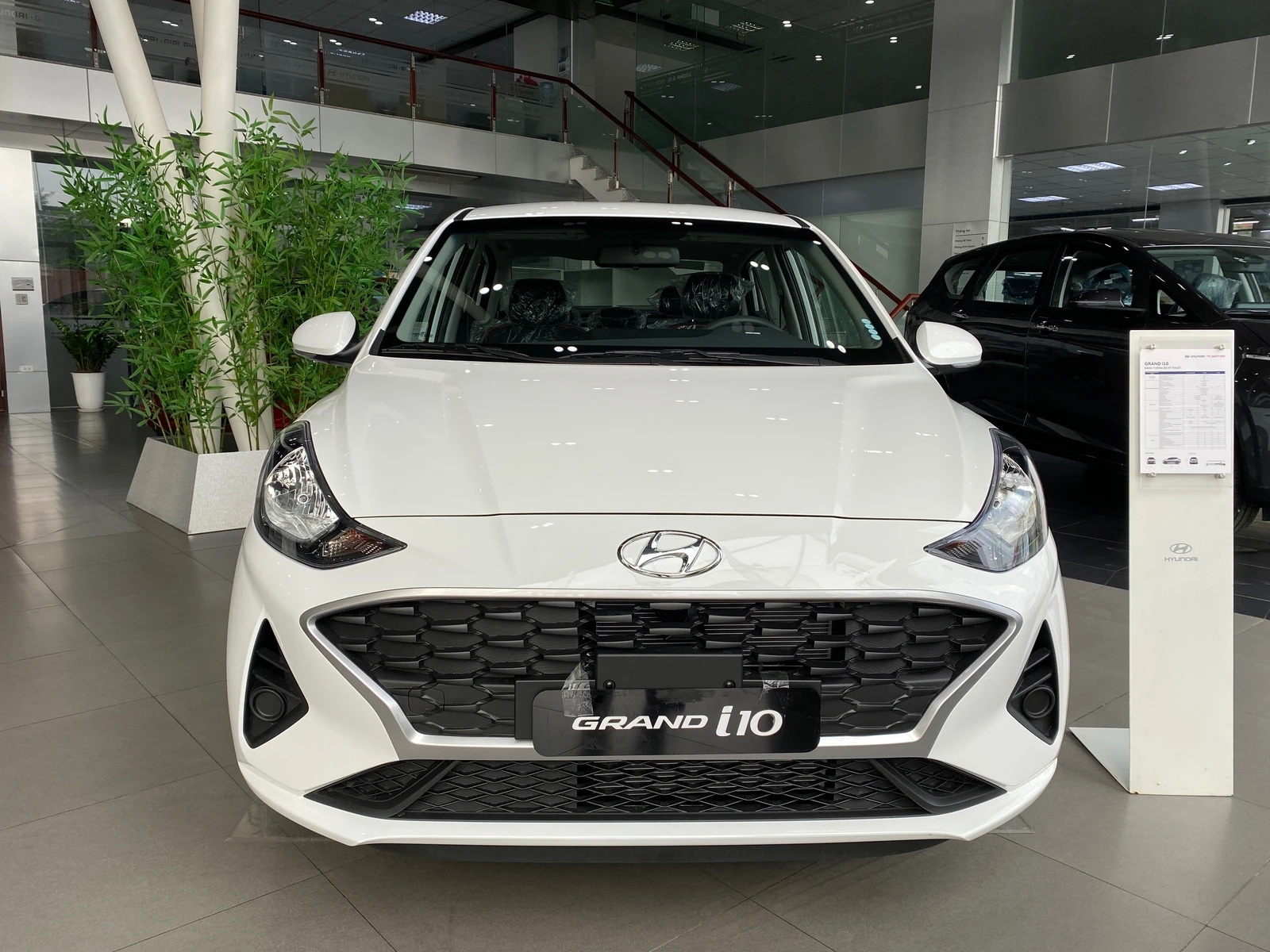 Hyundai Grand i10 AT sedan giảm tới 60 triệu tại đại lý, giá thực tế chỉ còn 395 triệu, 'mềm' hơn Wigo, Morning tương đương- Ảnh 4.