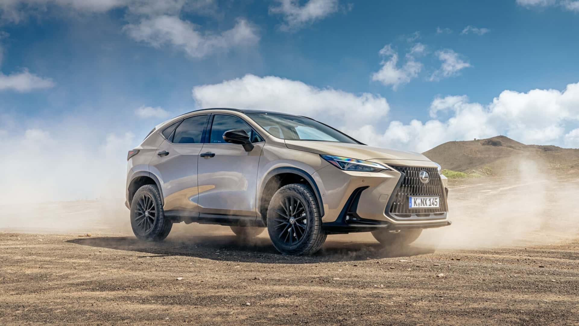 Lexus NX có thêm bản off-road: Gầm cao, lốp lớn, hợp người thích đi phượt- Ảnh 2.