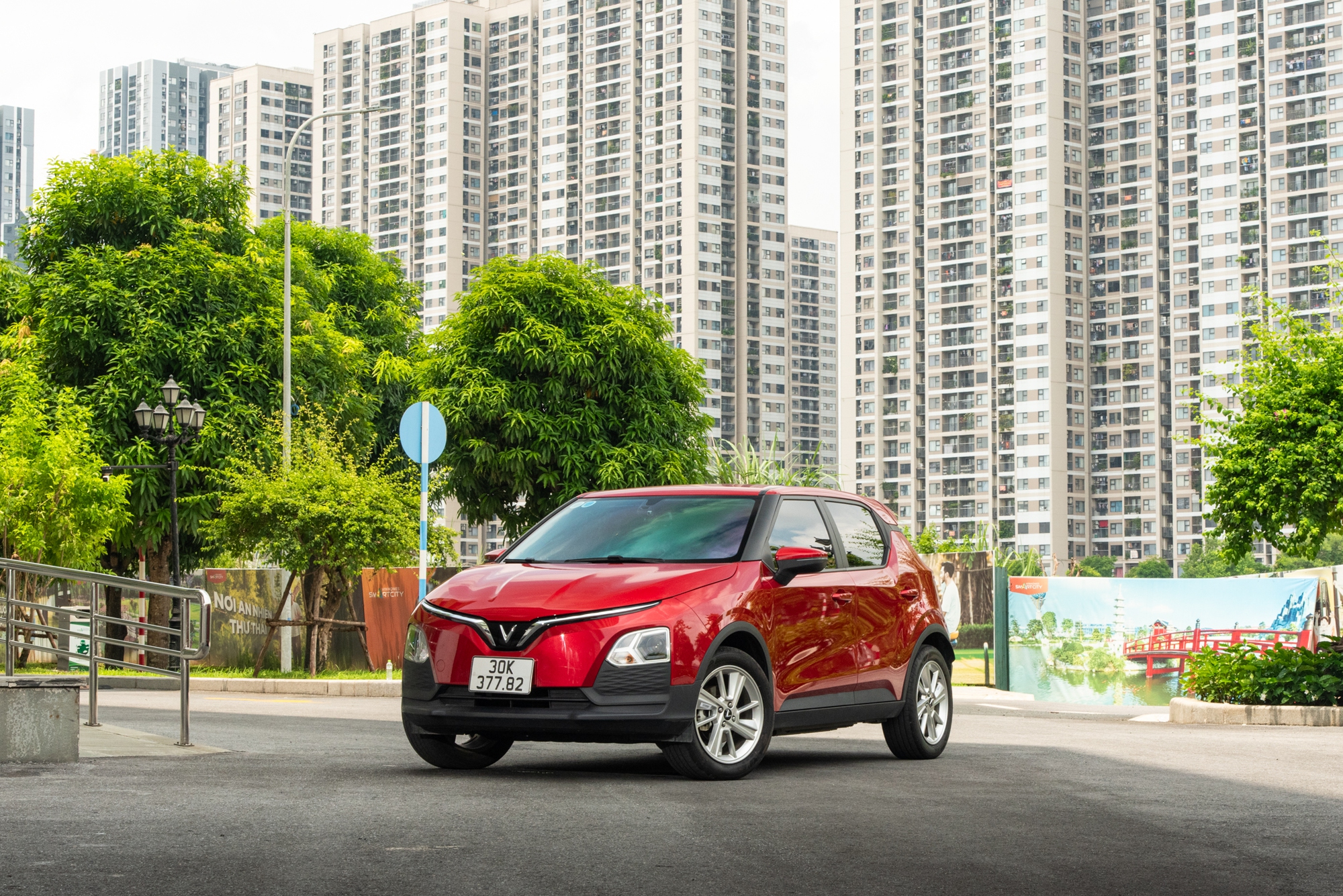 VinFast VF 5 Plus làm xe đầu đời, VF 3 là xe thứ hai sẽ vừa khéo, đây là lý do- Ảnh 1.
