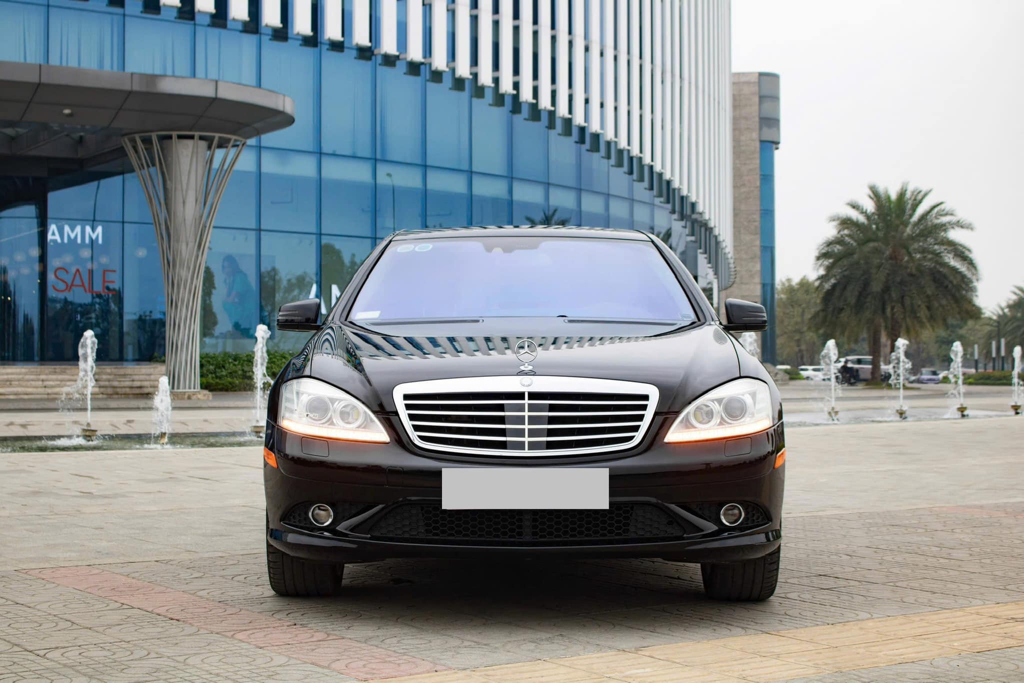 Mercedes-Ben S 550 2007 từng ra biển hơn 10 tỷ, nay giá chỉ bằng Kia K3, người bán khẳng định: Xe 'đẹp nhất Việt Nam'- Ảnh 5.