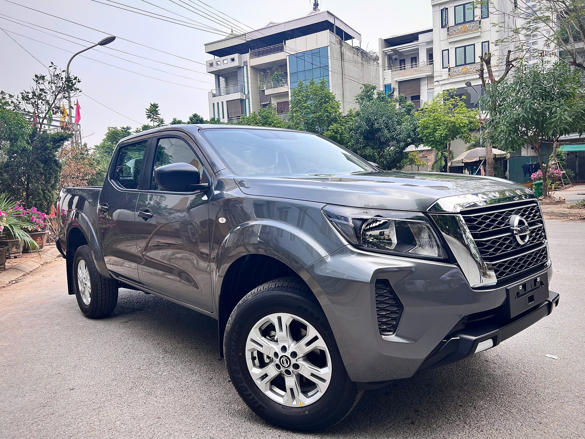 Nissan Navara giảm hơn 80 triệu tại đại lý: Giá thực tế rẻ nhất phân khúc, tăng sức cạnh tranh với Triton, Hilux- Ảnh 2.