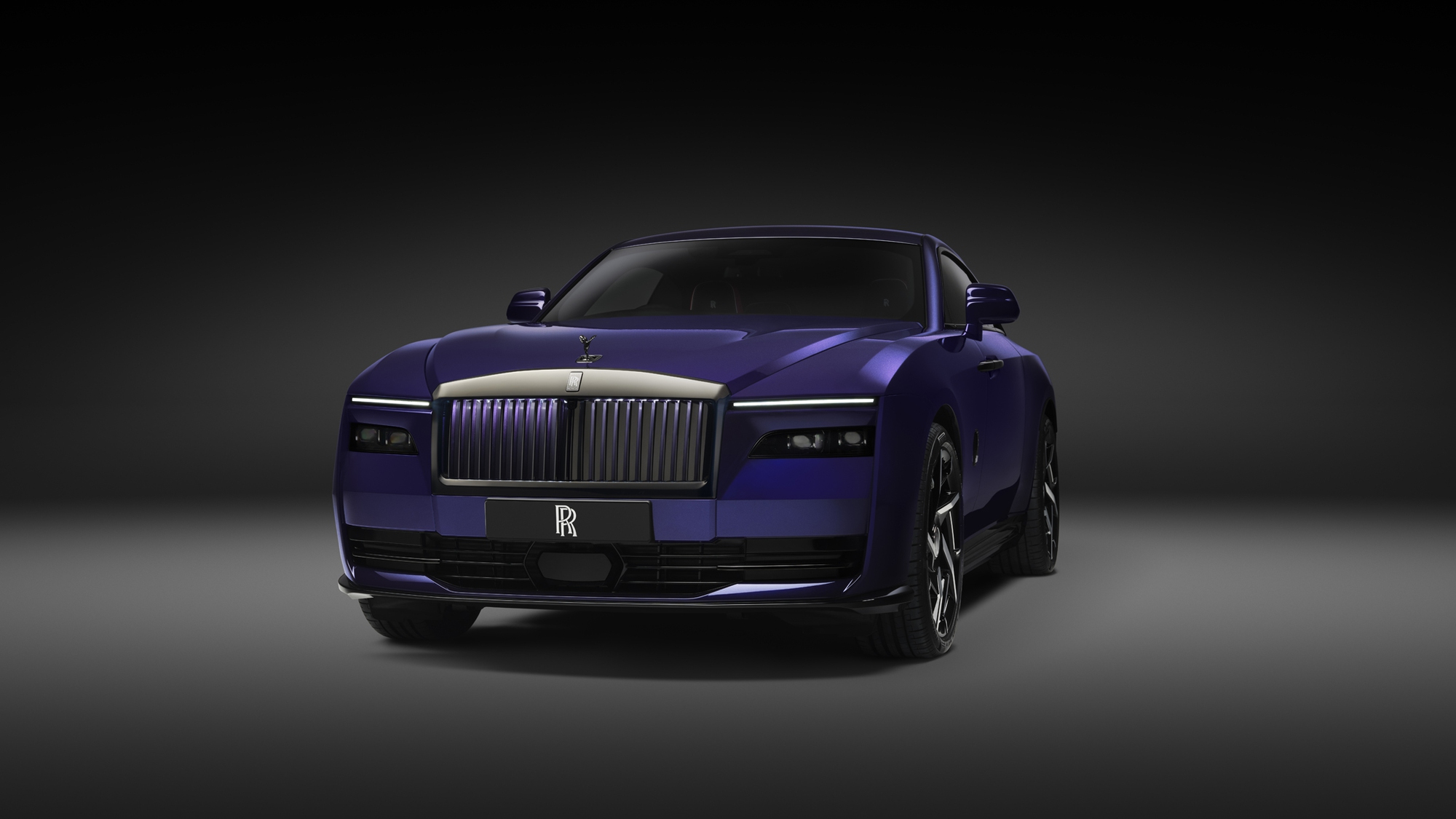 Rolls-Royce Spectre Black Badge chốt giá từ gần 20,6 tỷ, thành xe điện đắt nhất Việt Nam, hơn bản thường 2,6 tỷ nhờ một số điểm khác biệt- Ảnh 7.