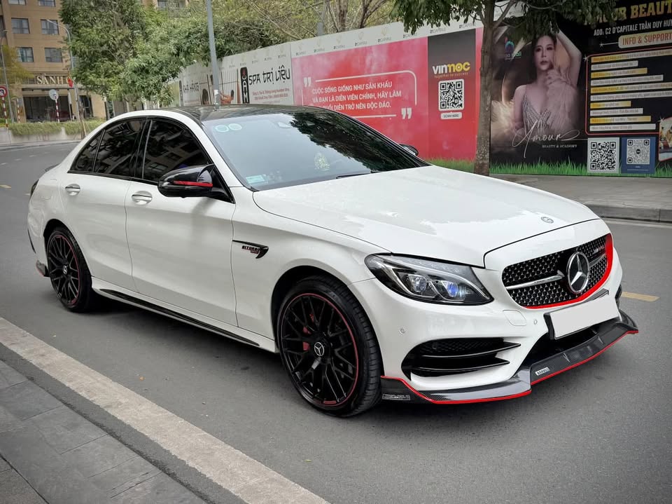 Độ Mercedes-Benz C 300 lên body C 63 AMG rồi ‘sang tay’ với giá 739 triệu, người bán tâm sự: ‘Riêng mâm đã ngang Honda Lead, giá này tội gì mua Mazda’- Ảnh 9.