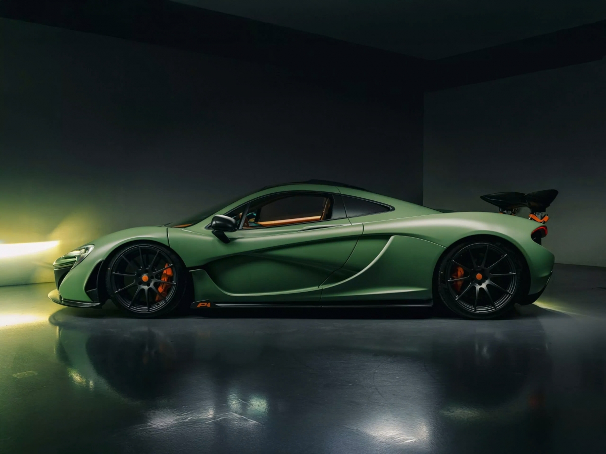 Bán đấu giá chiếc McLaren P1 duy nhất trên thế giới màu xanh lá cây Satin Camo- Ảnh 6.