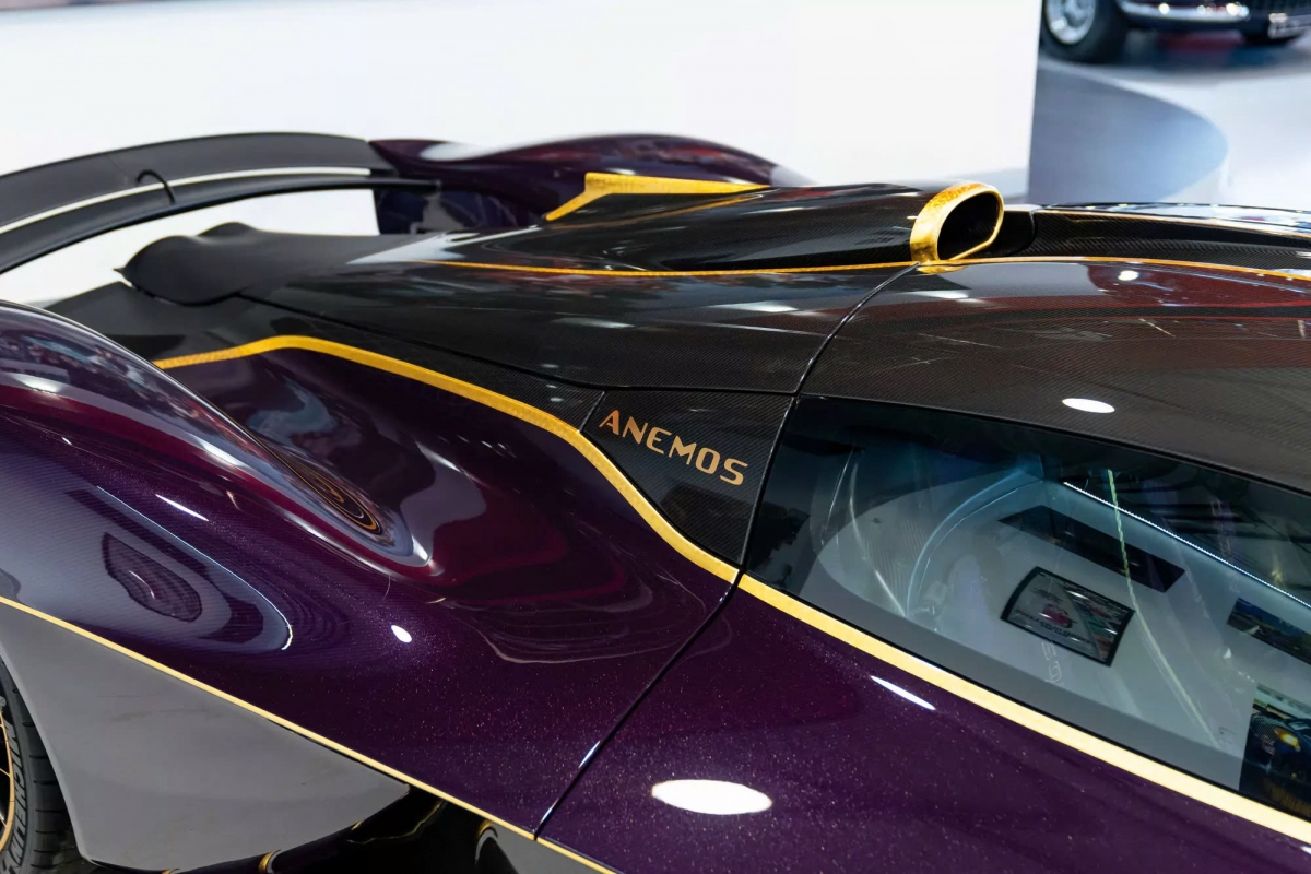 Chiêm ngưỡng Aston Martin Valkyrie giá 16 tỷ đồng với lớp phủ vàng 24K- Ảnh 6.