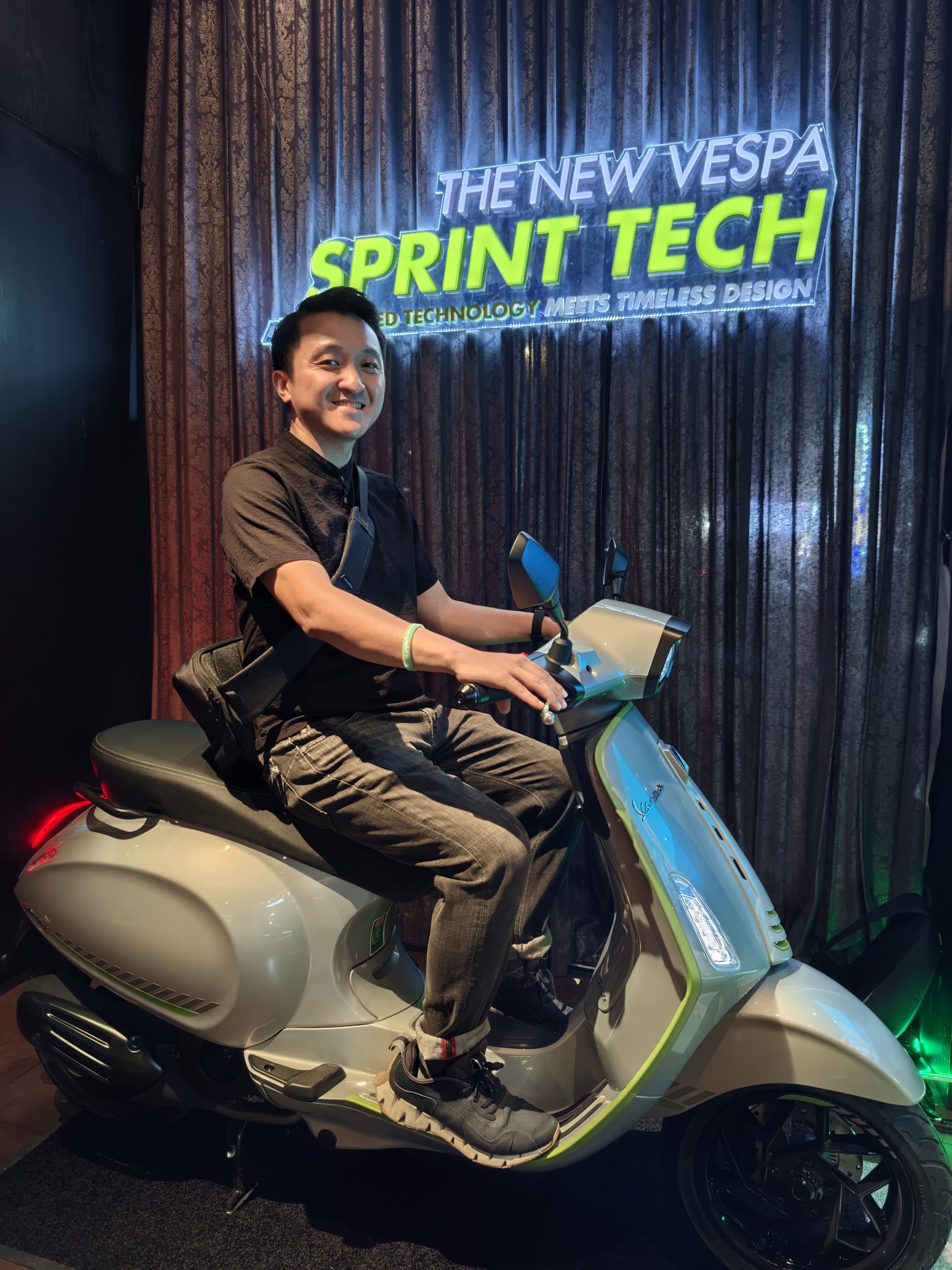 Đây là Vespa Sprint Tech: Thiết kế kinh điển của người Ý hướng tới giới trẻ Việt, có tính năng công nghệ giúp "khoe" xe tinh tế- Ảnh 13. Đây là Vespa Sprint Tech: Thiết kế kinh điển của người Ý hướng tới giới trẻ Việt, có tính năng công nghệ giúp "khoe" xe tinh tế- Ảnh 13.
