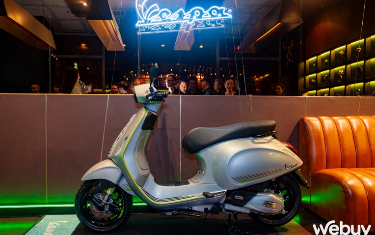Đây là Vespa Sprint Tech: Thiết kế kinh điển của người Ý hướng tới giới trẻ Việt, có tính năng công nghệ giúp "khoe" xe tinh tế- Ảnh 1. Đây là Vespa Sprint Tech: Thiết kế kinh điển của người Ý hướng tới giới trẻ Việt, có tính năng công nghệ giúp "khoe" xe tinh tế- Ảnh 1.