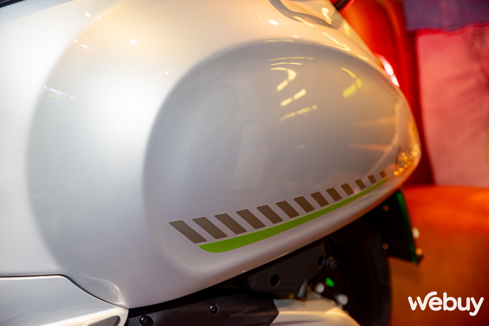 Đây là Vespa Sprint Tech: Thiết kế kinh điển của người Ý hướng tới giới trẻ Việt, có tính năng công nghệ giúp "khoe" xe tinh tế- Ảnh 10. Đây là Vespa Sprint Tech: Thiết kế kinh điển của người Ý hướng tới giới trẻ Việt, có tính năng công nghệ giúp "khoe" xe tinh tế- Ảnh 10.