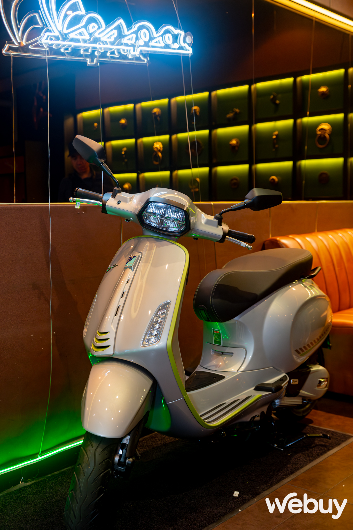 Đây là Vespa Sprint Tech: Thiết kế kinh điển của người Ý hướng tới giới trẻ Việt, có tính năng công nghệ giúp "khoe" xe tinh tế- Ảnh 21. Đây là Vespa Sprint Tech: Thiết kế kinh điển của người Ý hướng tới giới trẻ Việt, có tính năng công nghệ giúp "khoe" xe tinh tế- Ảnh 21.