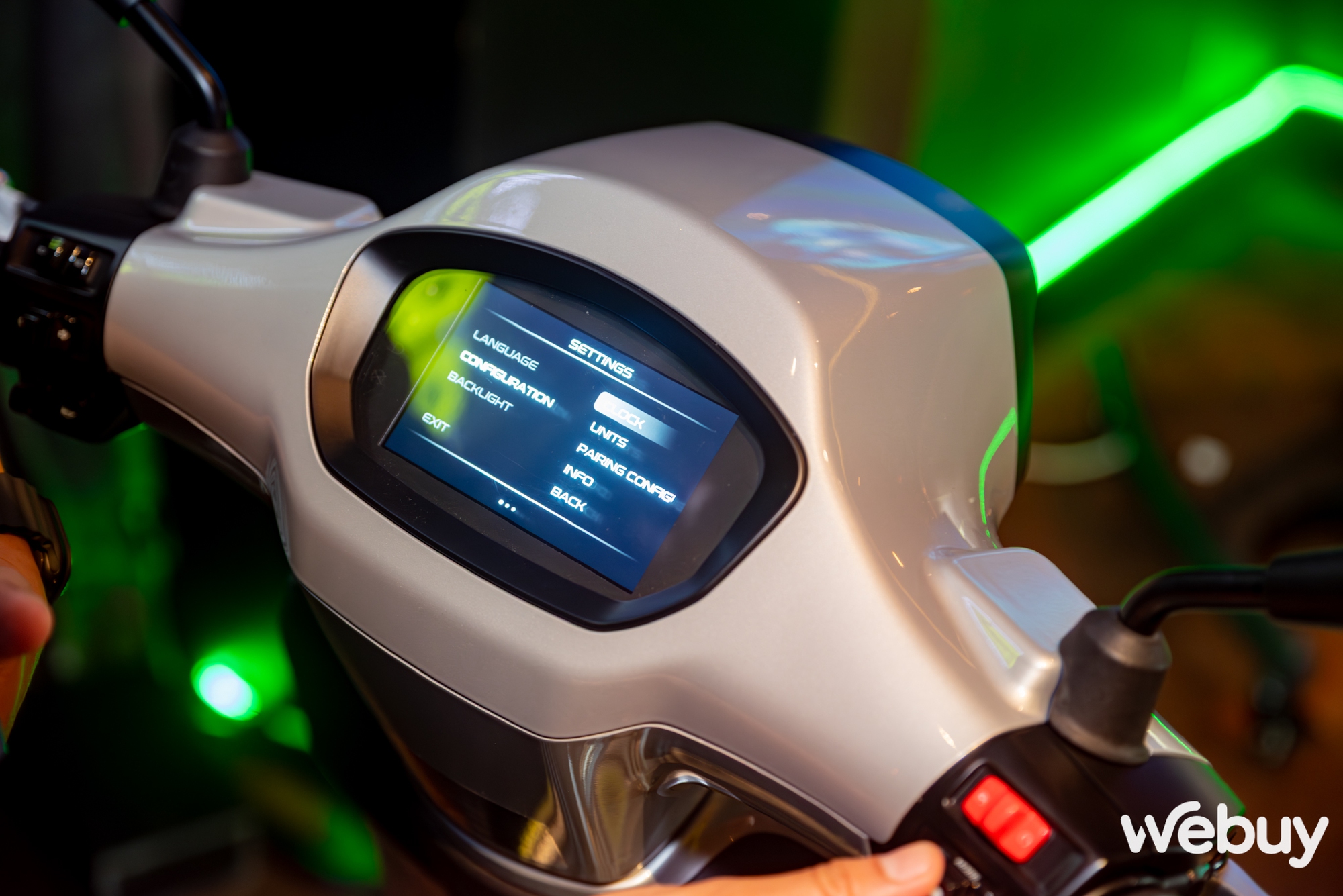 Đây là Vespa Sprint Tech: Thiết kế kinh điển của người Ý hướng tới giới trẻ Việt, có tính năng công nghệ giúp "khoe" xe tinh tế- Ảnh 17. Đây là Vespa Sprint Tech: Thiết kế kinh điển của người Ý hướng tới giới trẻ Việt, có tính năng công nghệ giúp "khoe" xe tinh tế- Ảnh 17.
