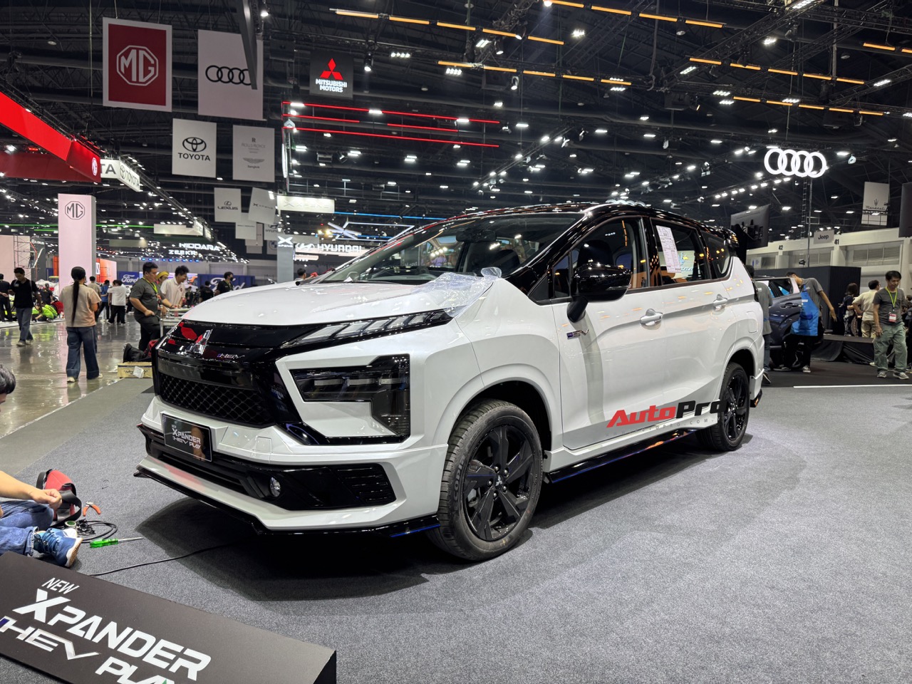 'Đột nhập' Bangkok Motor Show 2025, tôi thấy Xforce HEV, Creta N Line và loạt xe hot sắp vào Việt Nam- Ảnh 4.