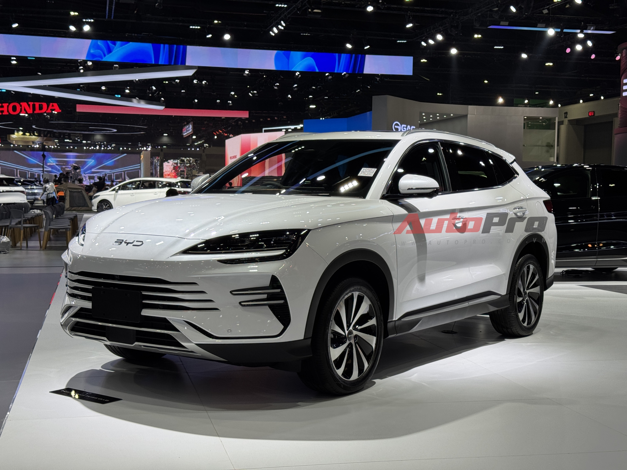 'Đột nhập' Bangkok Motor Show 2025, tôi thấy Xforce HEV, Creta N Line và loạt xe hot sắp vào Việt Nam- Ảnh 17.