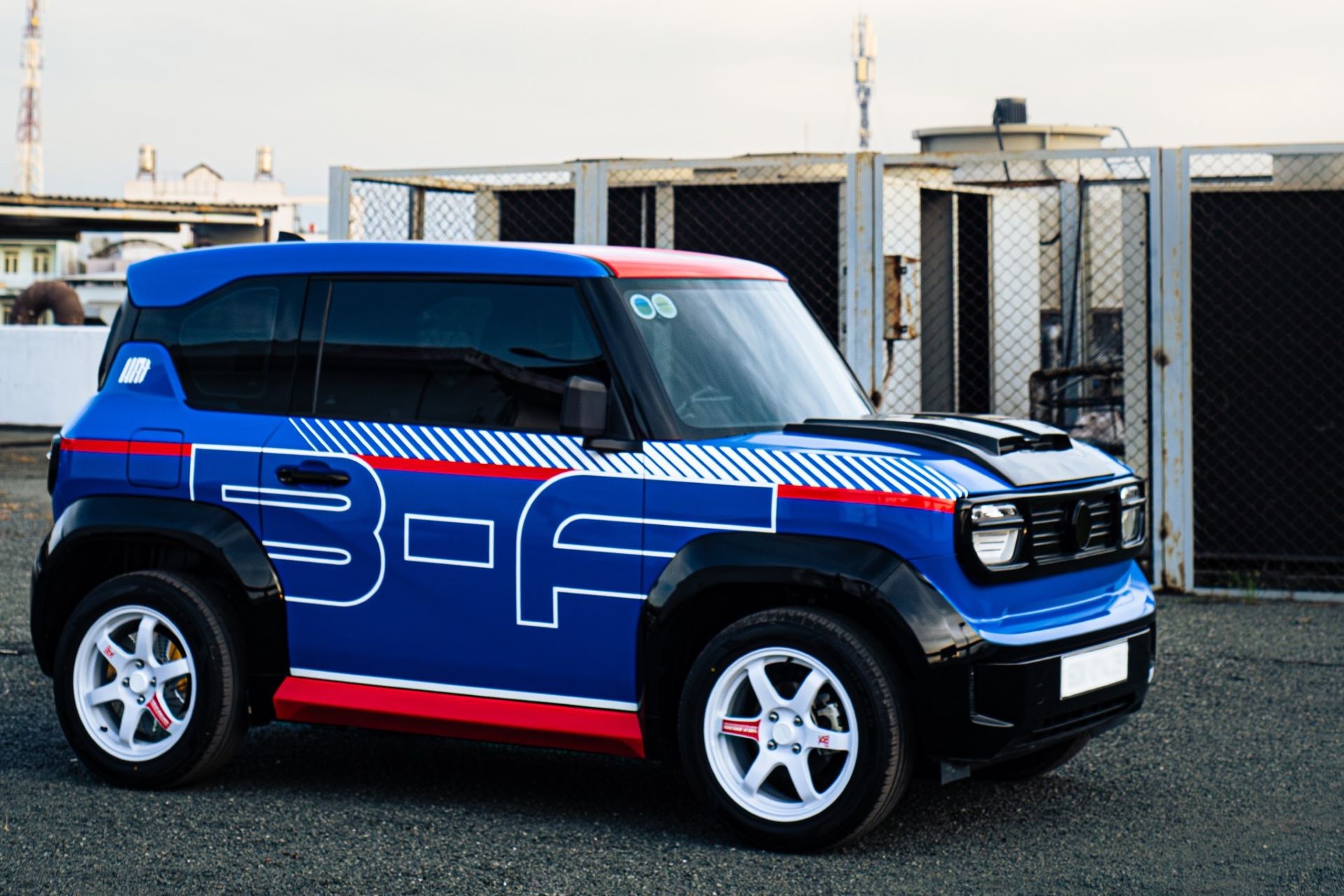 Chơi VinFast VF 3 l&agrave; phải kh&aacute;c biệt: Ngắm 5 bản độ khiến netizen trầm trồ- Ảnh 3.